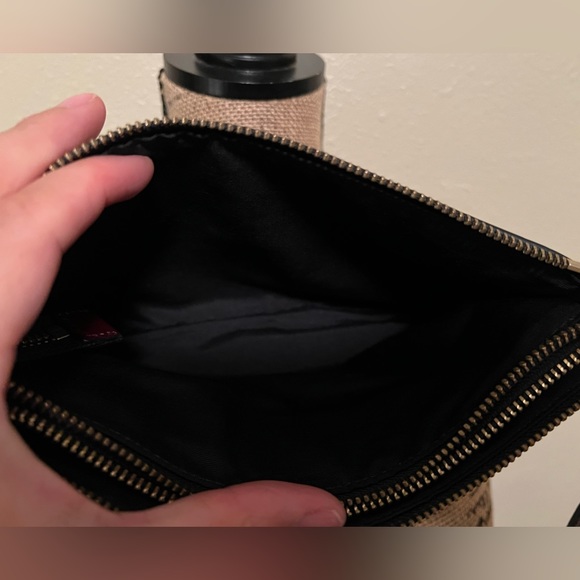 Marc Jacobs Burgundy Leather Crossbody Bag - Picture 9 of 16